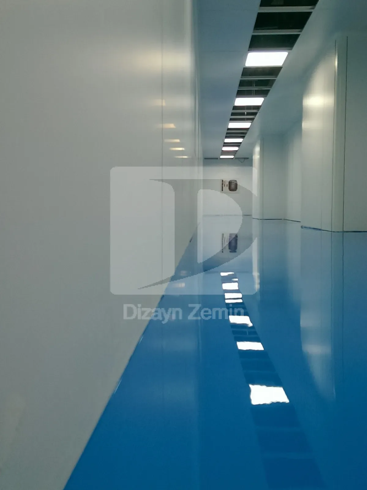 Mavi renkli epoksi zemin boyama