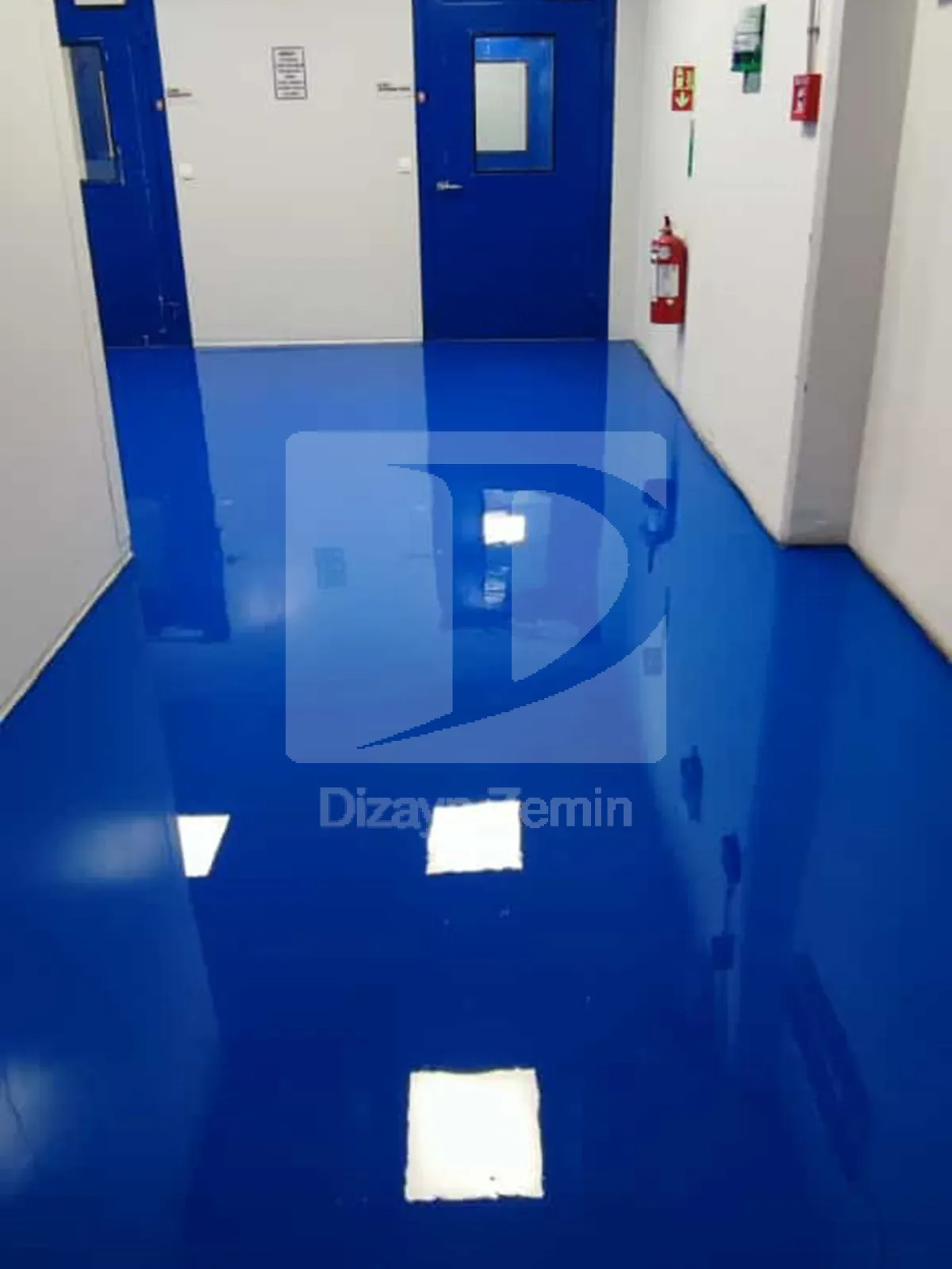 Ofis koridor zemin boyama uygulaması