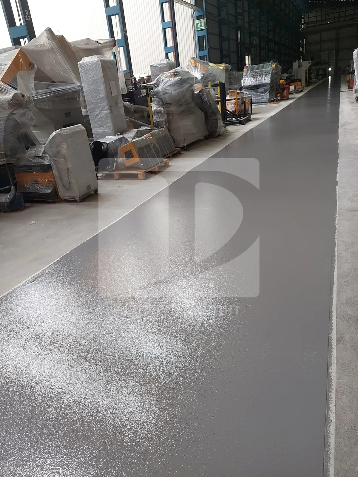 Makine Üretim Tesisinde Forklift Alanı Zemin Kaplama Kaplama Uygulaması 03