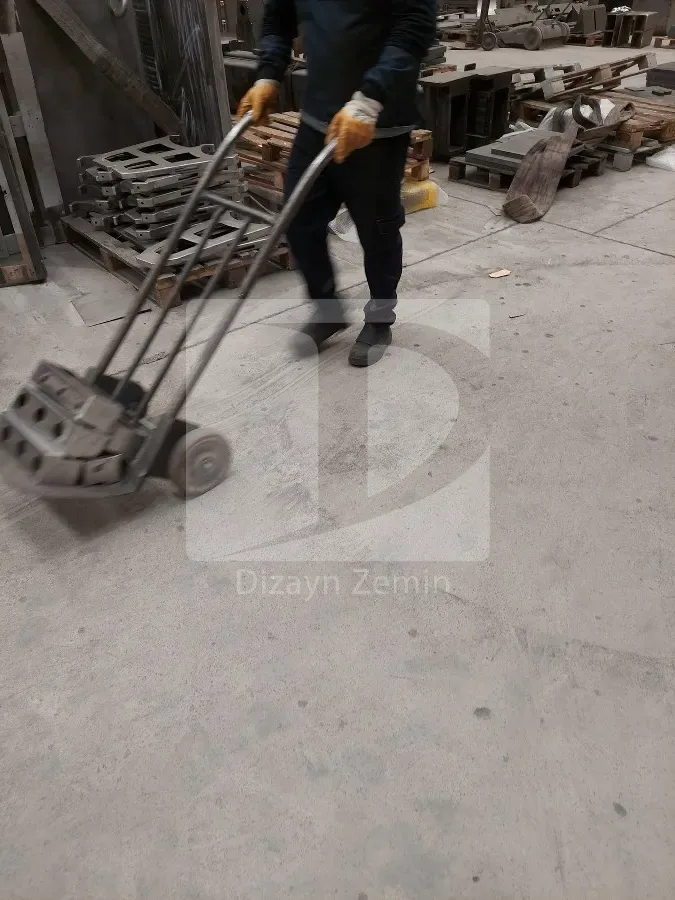 Dilovası Metal İşleme Atölyesi Zemin Tamiri Hasarlı Zemin 01